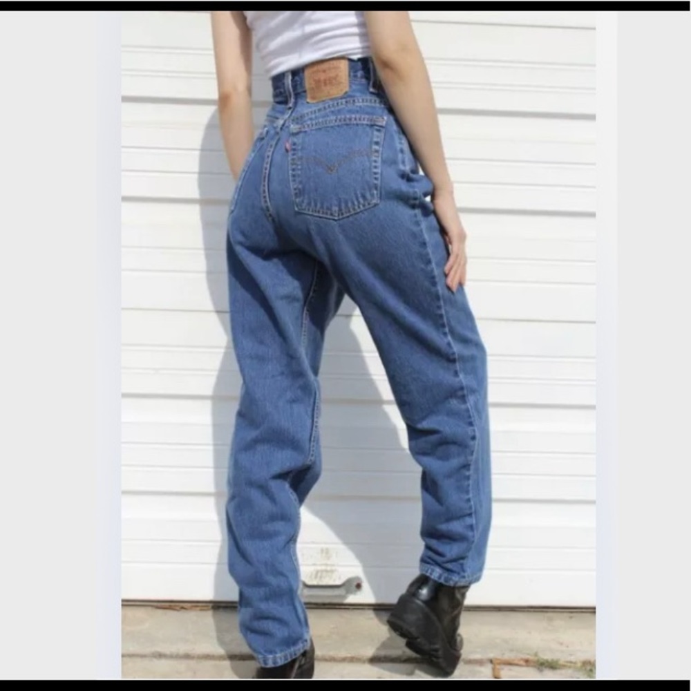 Hi-rise VTG Levi’s 550 Tapered-leg MOM Blue Jeans